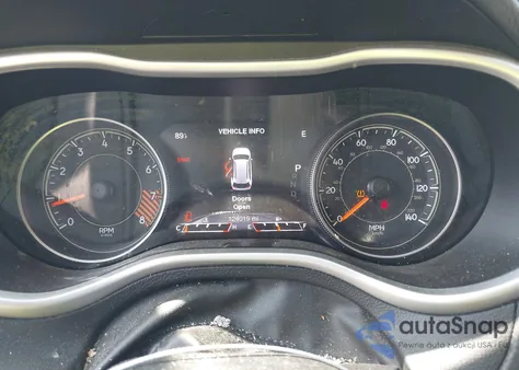 2015 Jeep Cherokee Trailhawk z USA, uszkodzony, nr VIN 1C4PJMBS3FW569707